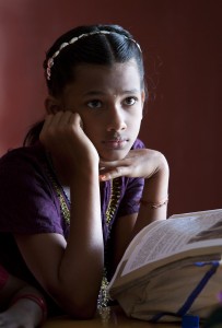 INDIA - Jan. 31, 2011 Lupe Archuleta modeling pearl necklace.
