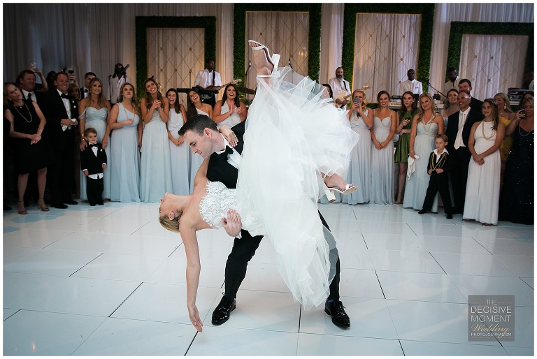 bride and groom first dance